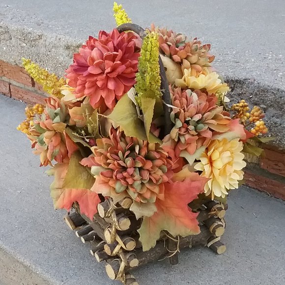 Fall floral basket - Picture 4 of 4